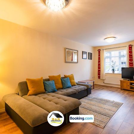 3 Bedroom House By B And R Serviced Accommodation Amesbury With Super Fast Wi-Fi 145Mbps Exterior photo