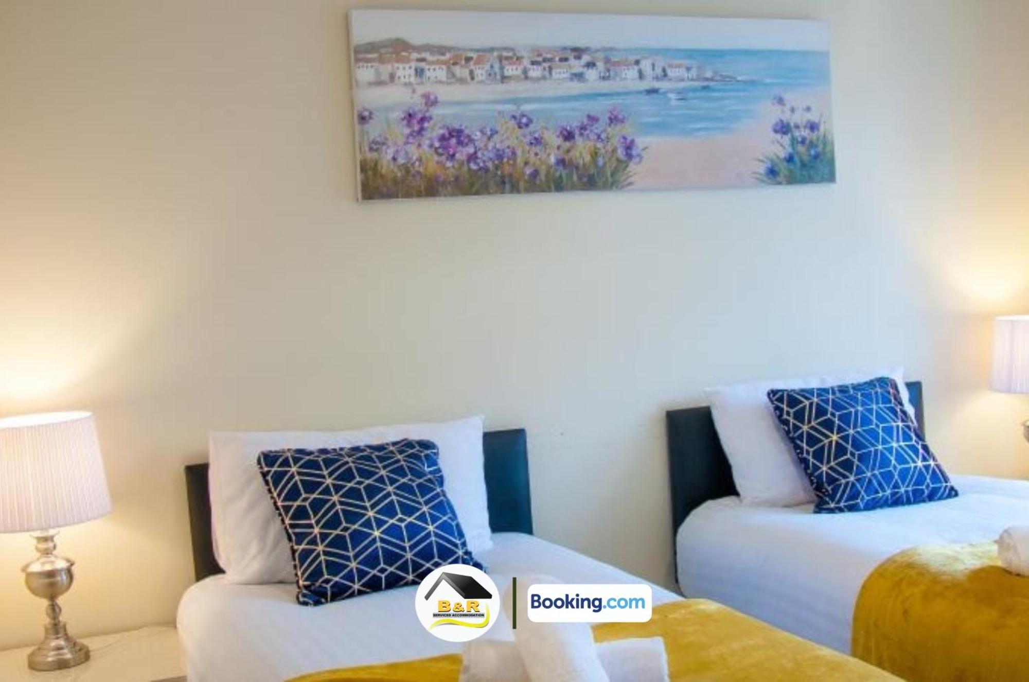 3 Bedroom House By B And R Serviced Accommodation Amesbury With Super Fast Wi-Fi 145Mbps Exterior photo