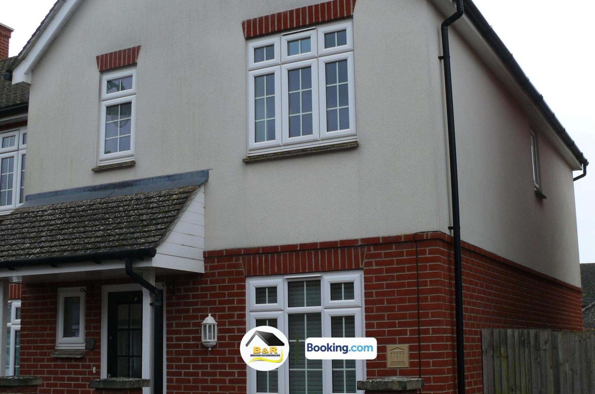 3 Bedroom House By B And R Serviced Accommodation Amesbury With Super Fast Wi-Fi 145Mbps Exterior photo