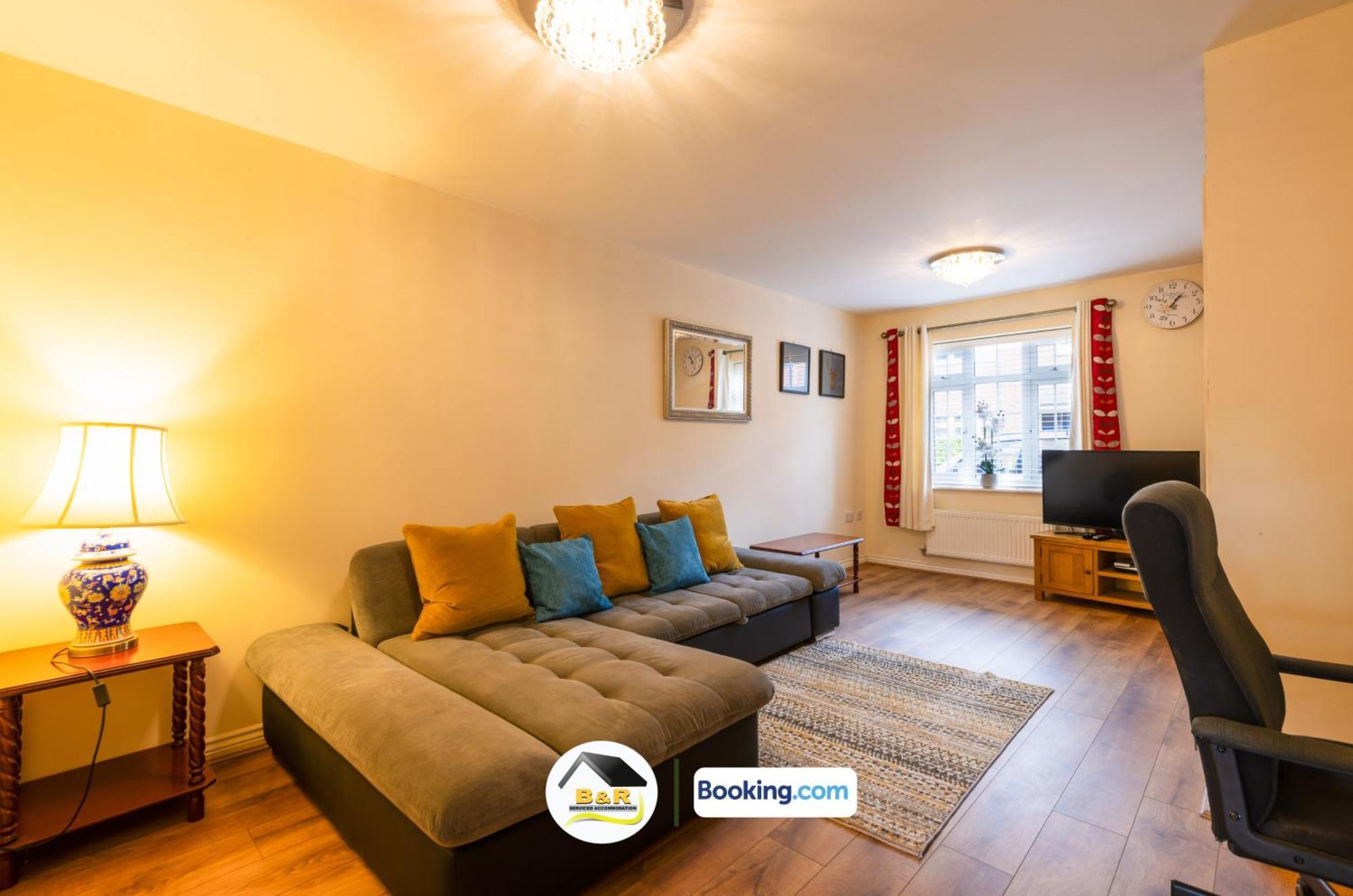 3 Bedroom House By B And R Serviced Accommodation Amesbury With Super Fast Wi-Fi 145Mbps Exterior photo