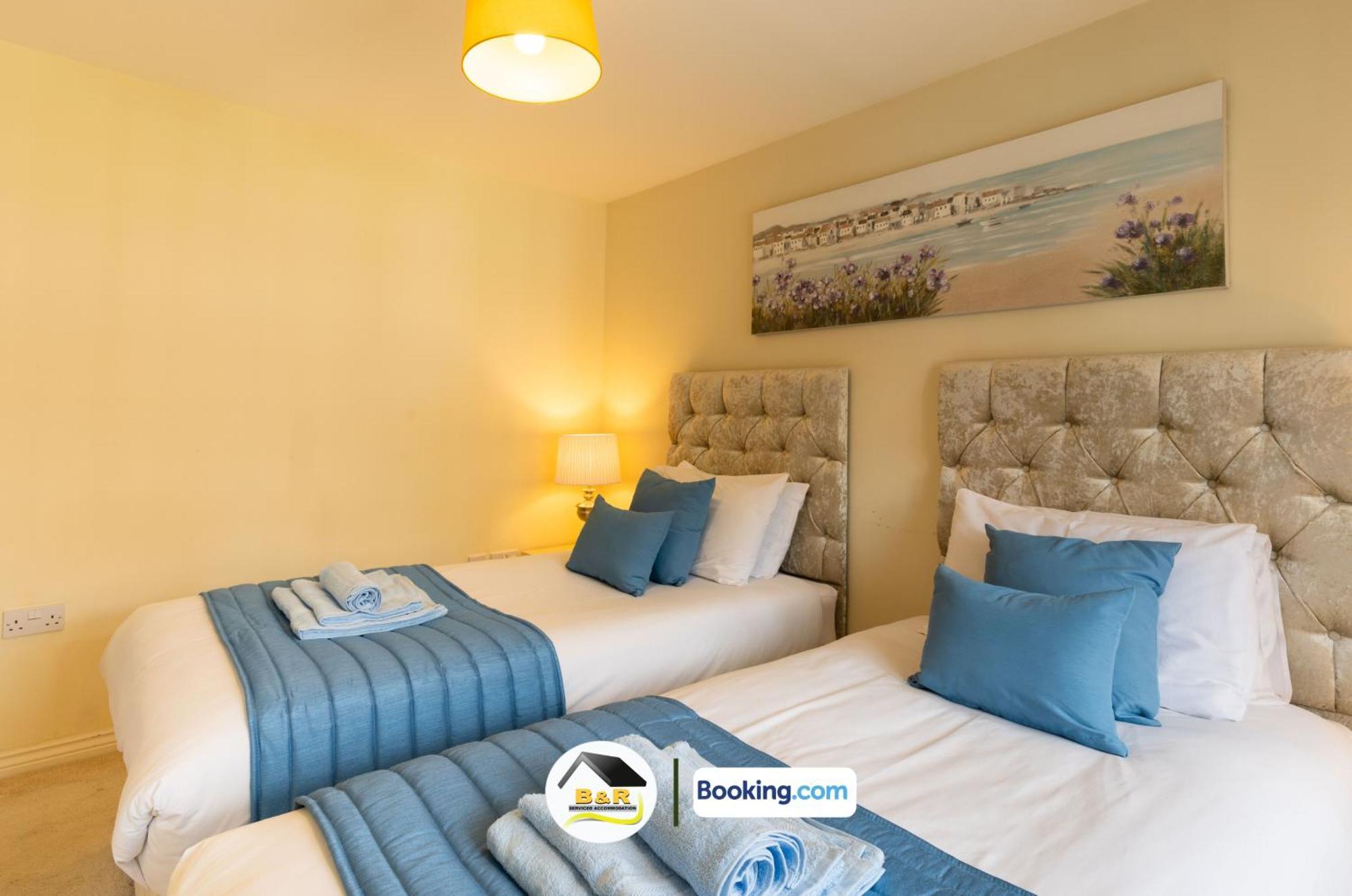 3 Bedroom House By B And R Serviced Accommodation Amesbury With Super Fast Wi-Fi 145Mbps Exterior photo