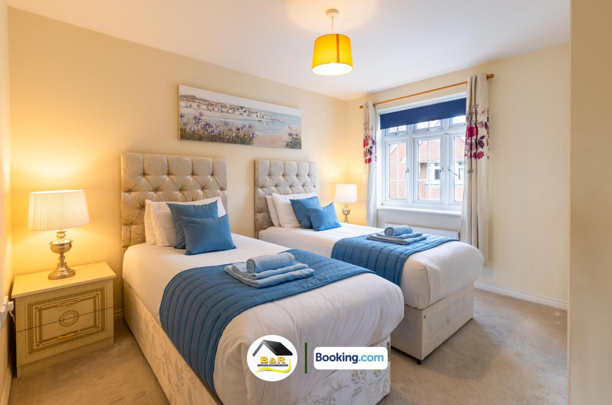 3 Bedroom House By B And R Serviced Accommodation Amesbury With Super Fast Wi-Fi 145Mbps Exterior photo