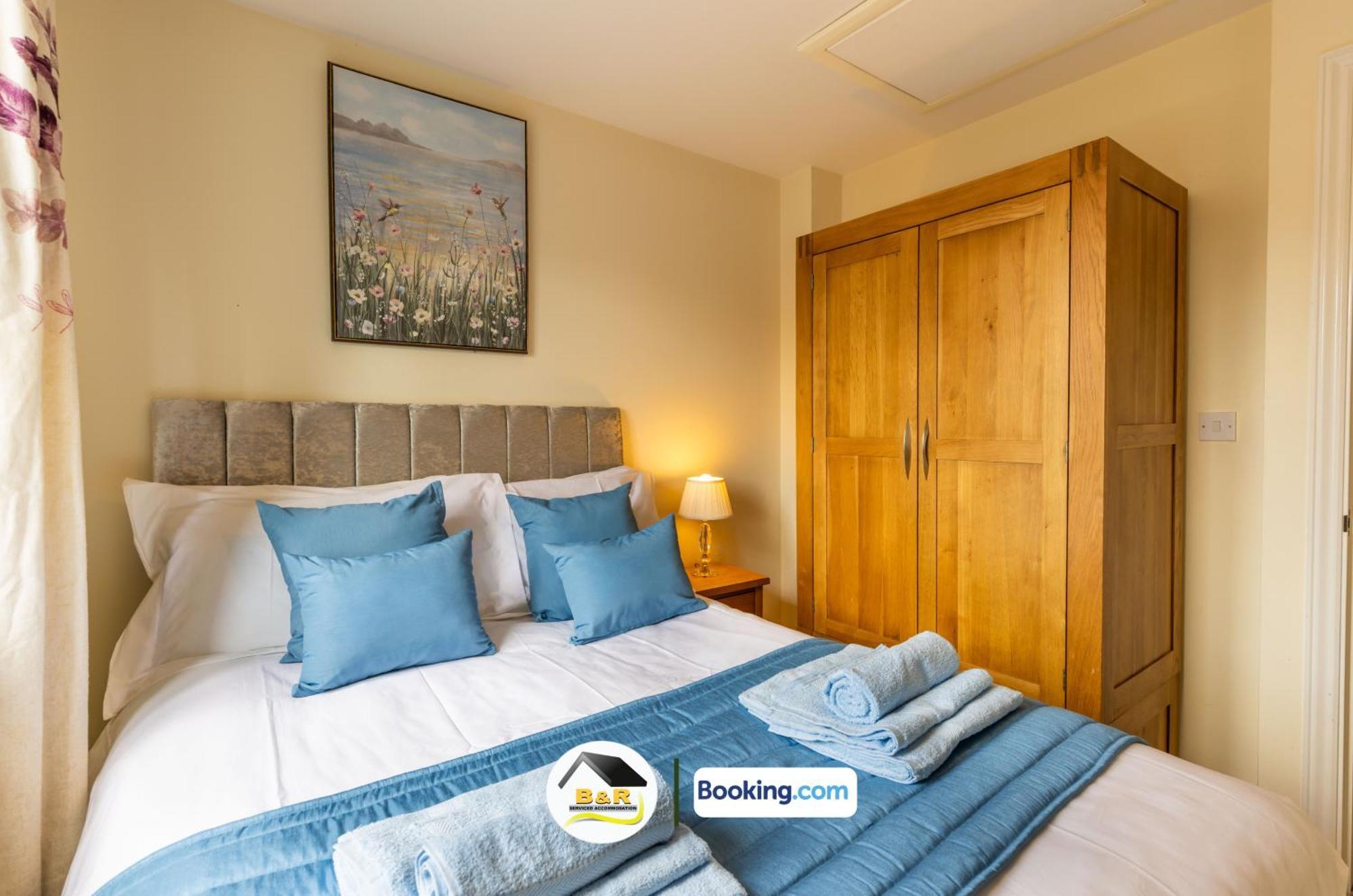 3 Bedroom House By B And R Serviced Accommodation Amesbury With Super Fast Wi-Fi 145Mbps Exterior photo