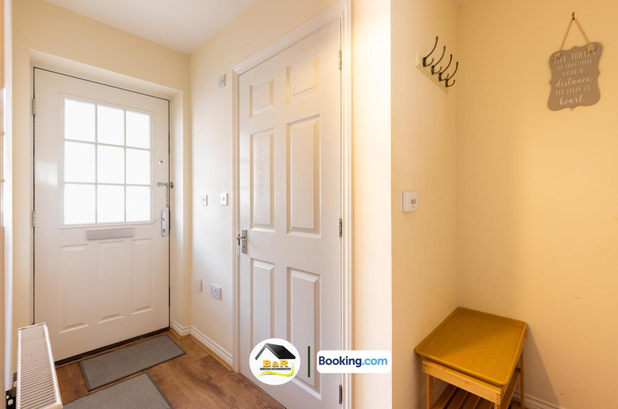 3 Bedroom House By B And R Serviced Accommodation Amesbury With Super Fast Wi-Fi 145Mbps Exterior photo